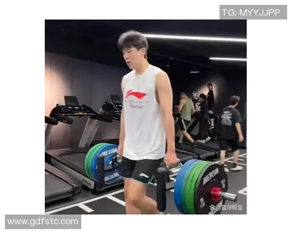 杨瀚森谈体能提升秘诀:遵循球队训练计划与教练安排上场时机
