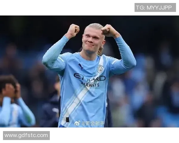 希勒盛赞哈兰德百球成就称其前锋特质令人钦佩