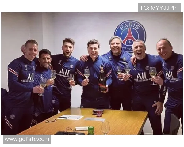 巴黎圣日耳曼与德罗达成协议签约至2030年并支付600万欧解约金